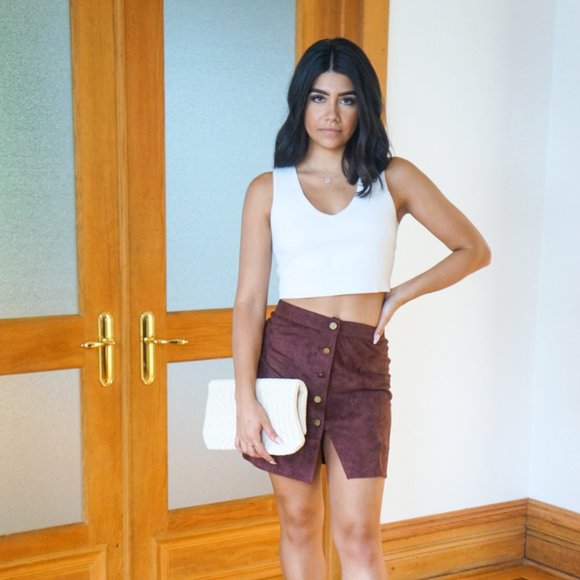 NWT Faux suede mini skirt - Picture 2 of 3
